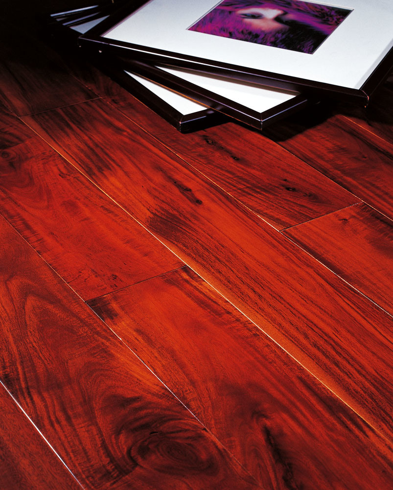 12.3mm Piano Surface HDF Laminate Flooring Waterproof E0