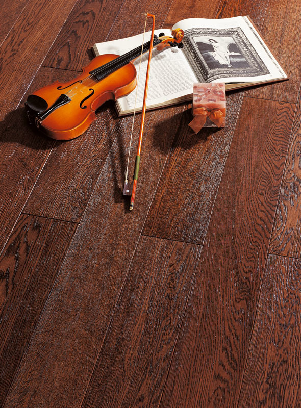 Commercial 12.3mm High Quality E0 HDF Laminate Flooring Embossed-in-Register (EIR)