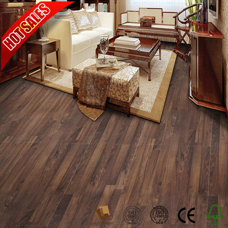 Eir Embossed in Registed 8mm Laminate Flooring Rubber