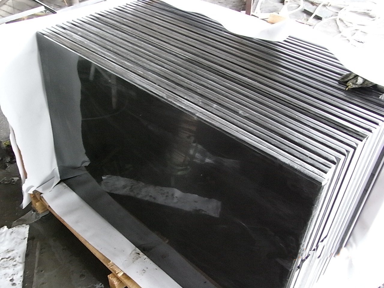 Mongolia Black Granite Slabs&Tiles Granite Flooring&Walling