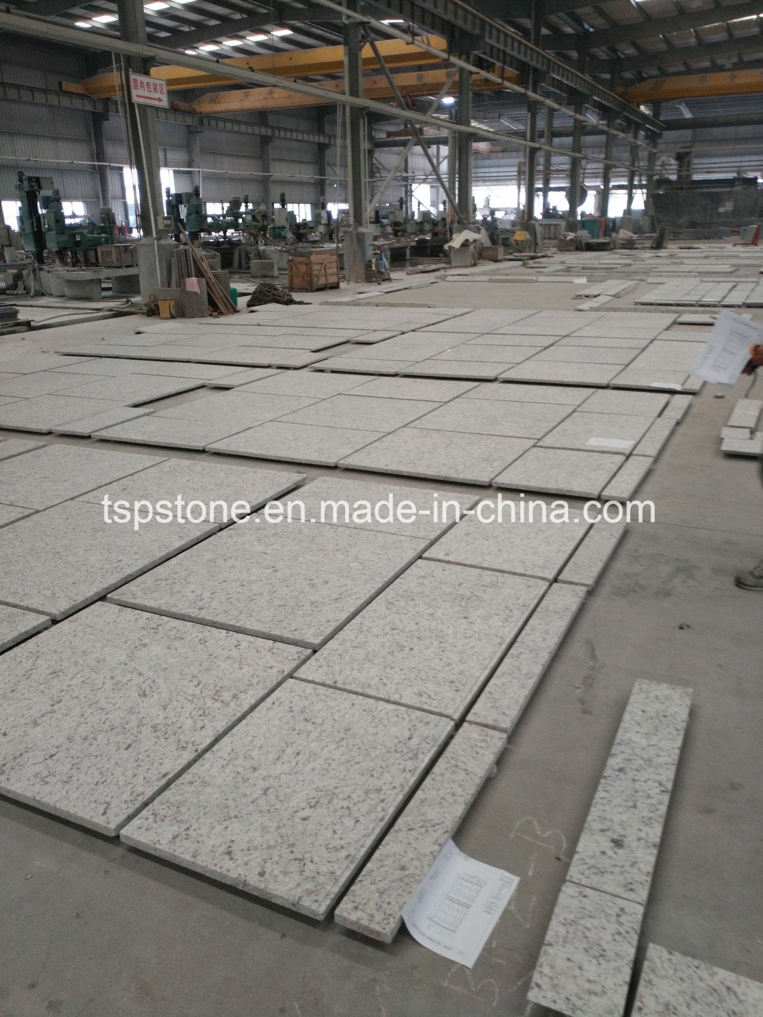 Quartz Stone/Marble/Granite Wall Cladding for Construction