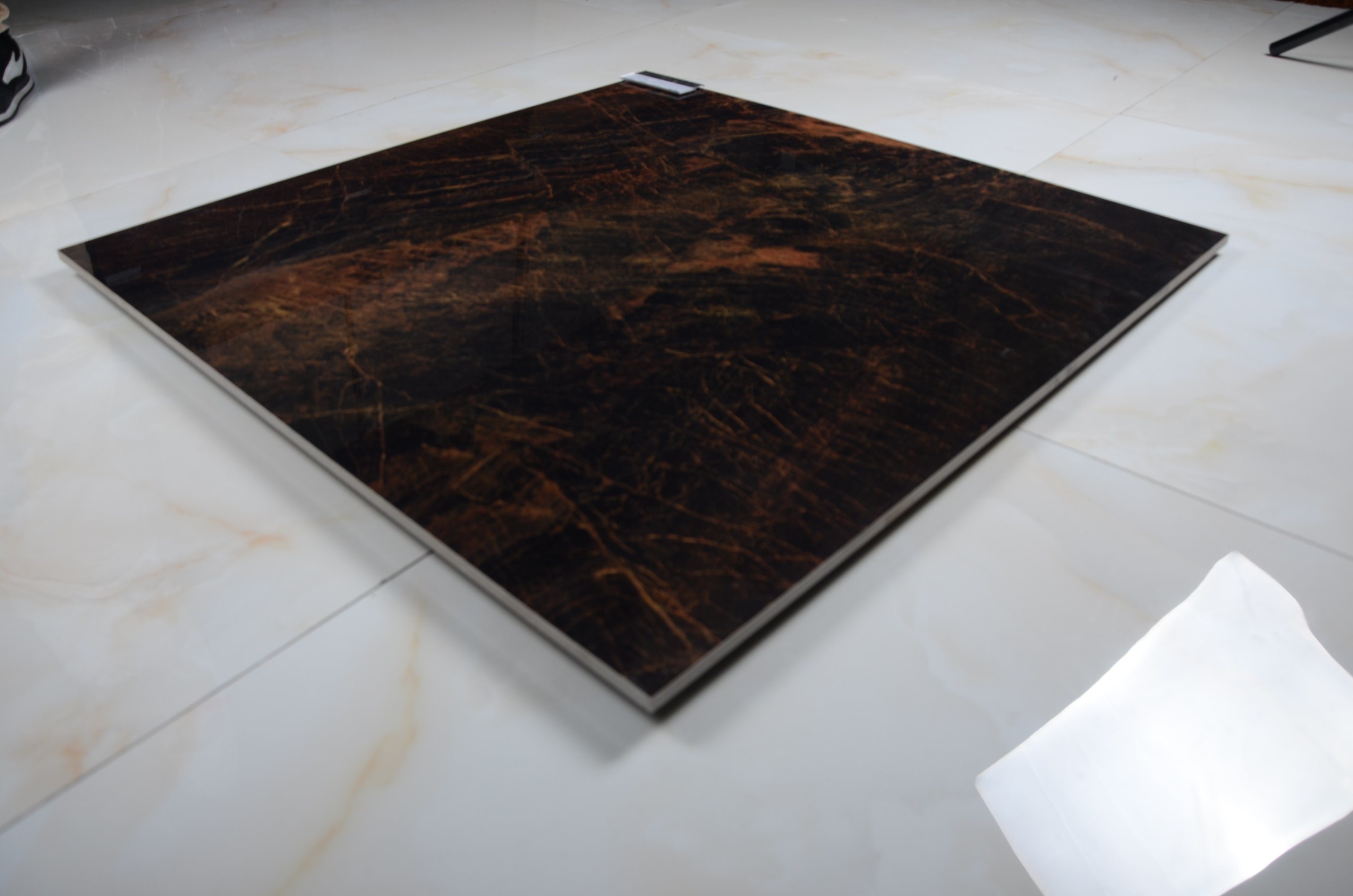 Home Decoration Building Material Full Glazed Glossy Porcelain Floor Tile (800*800mm)