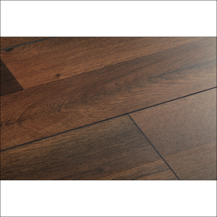 Real Wood Texture Laminate Flooring