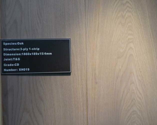 China Best Oak Cheap Engineered Hardwood Flooring