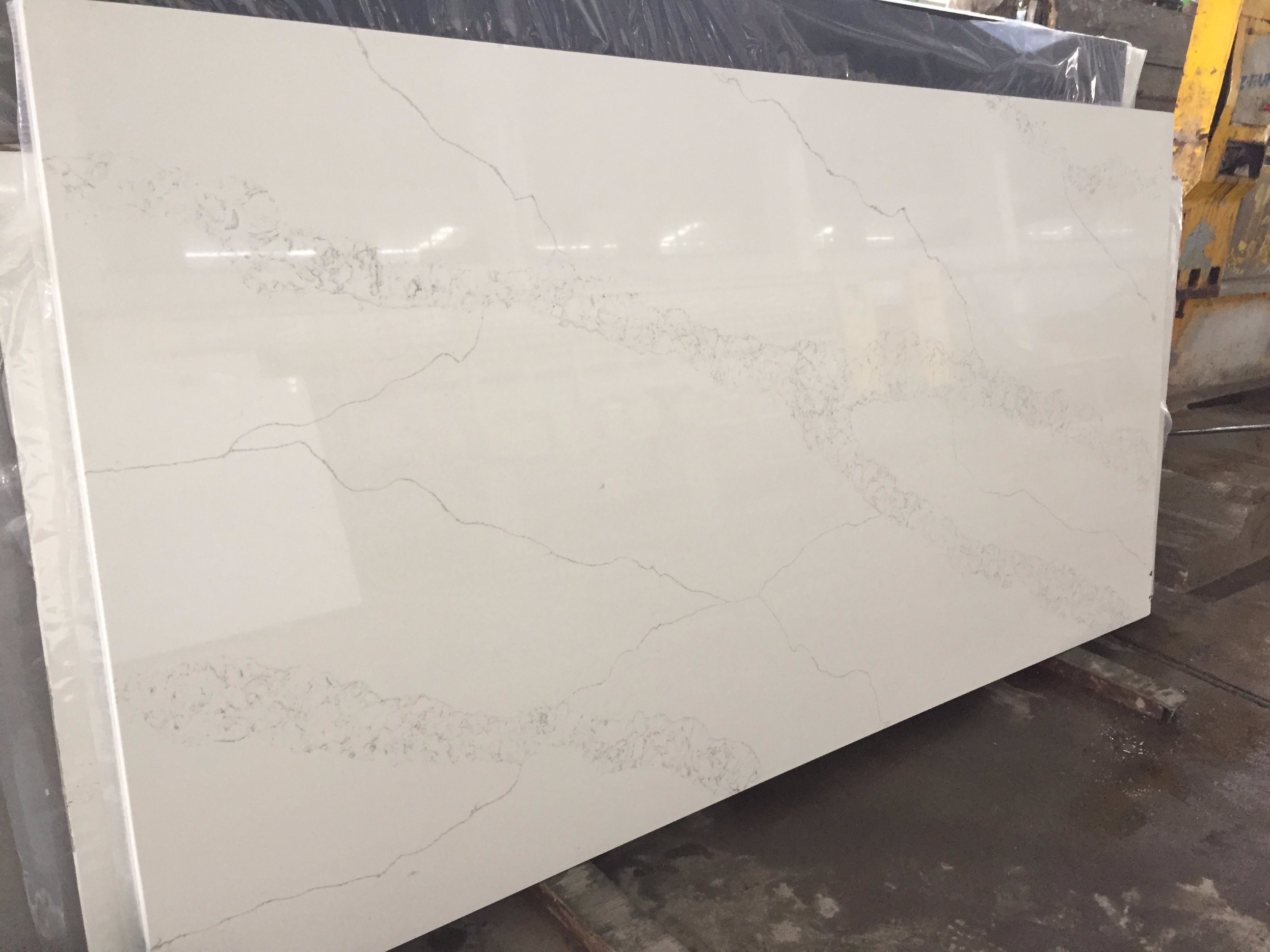 Calacatta Quartz Slab for Kitchentops /Benchtops /Tabletops /Worktops