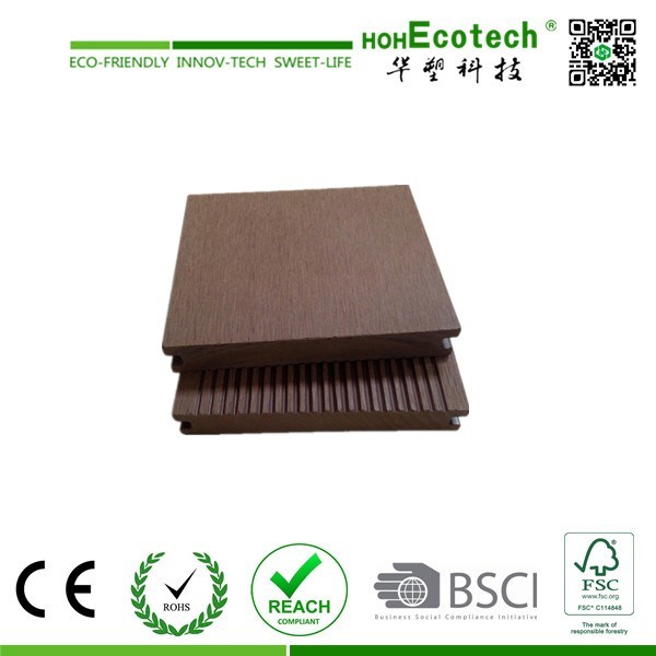 Wood-Plastic Composite Flooring Technics and Engineered Flooring Type WPC Deck Flooring