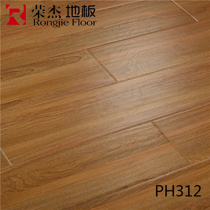 AC4 Laminate Floor