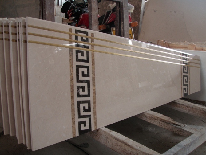 Marble Water Jet Medeallion Step Polished Tile