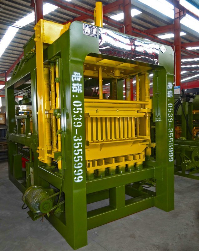 Hot Sale Qtj4-25 Hydraulic Pressure Compressed Brick Machine