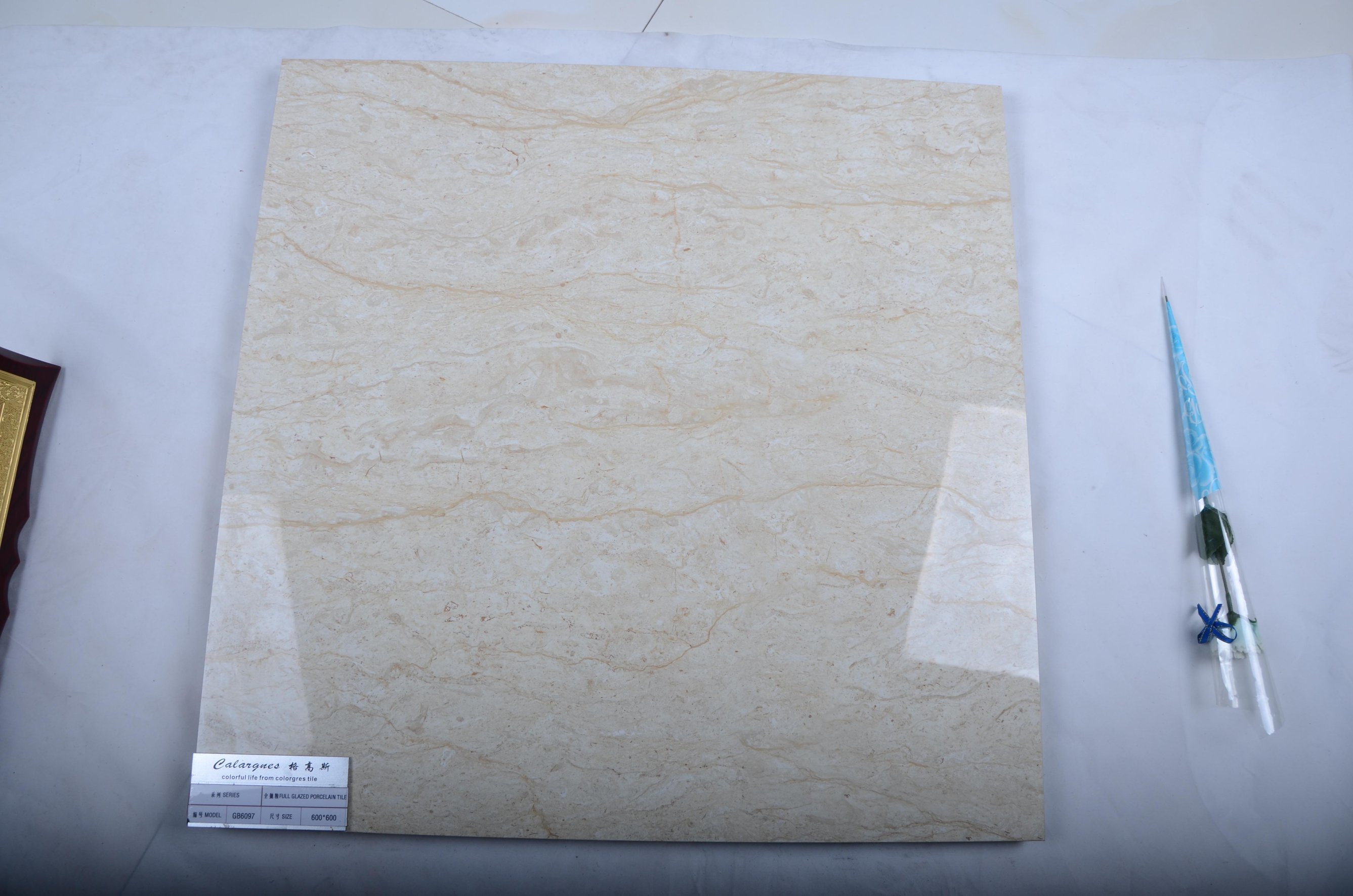 Building Material, Glazed Porcelain Floor Tile, Ceramic Floor Tile (600*600mm)