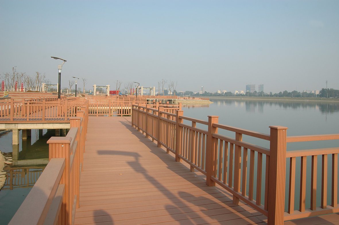 Wood Plastic Composite Flooring, Popular Outdoor Decking