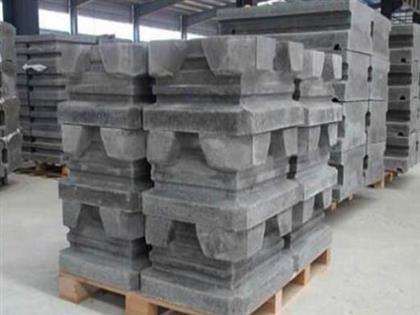 Castable and Composite Preform Refractory Brick