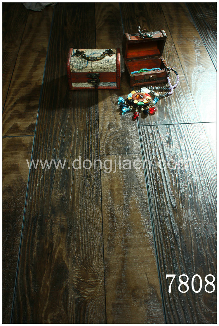 Exotic Synchronized Walnut Laminate Flooring 7808