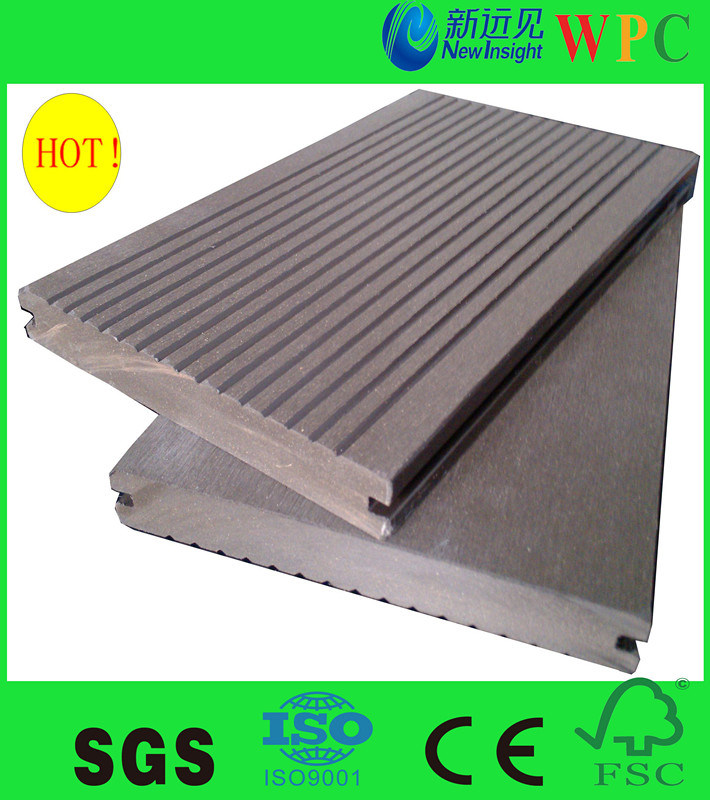 Popular Outdoor WPC Composite Decking with CE, SGS, Europe Stnadard