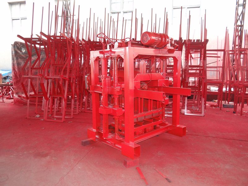 4-40 Professional Brick/Block Machines for Sale with 4500r/Min Vibration Frequency