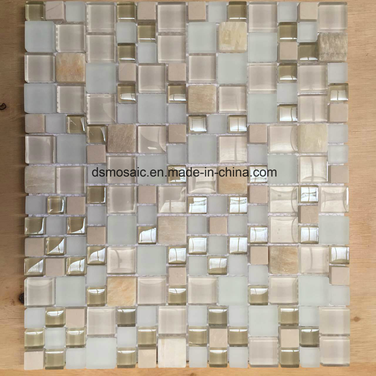 Modern Style Yellow Glass and Marble Mosaic Tile for Wall Decoration