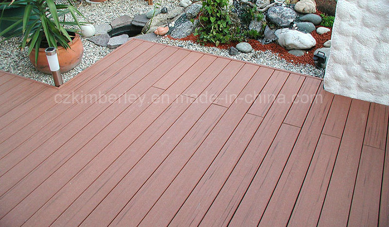 Made in China Wood Plastic Composite Decking Laminate Flooring