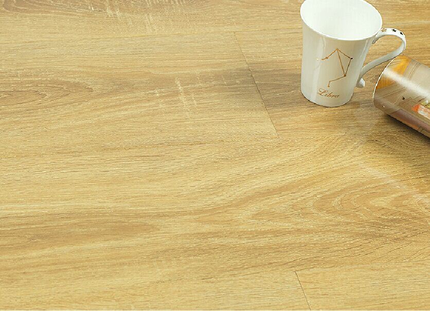 Flat Surface Waxed Laminate Flooring