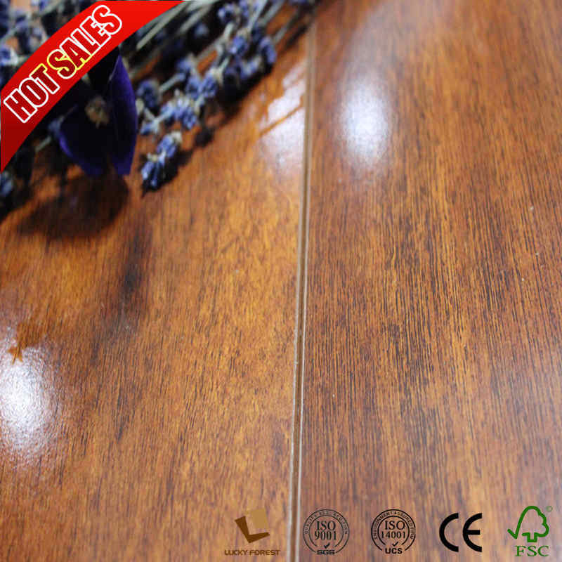 Easy Install Euro Click Laminate Flooring Medium Embossed 8mm