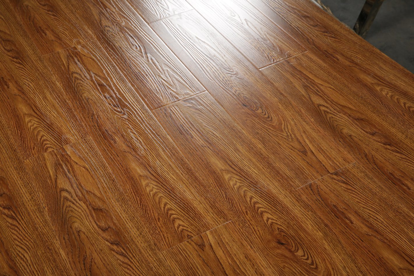 Eir Wood Grain Pressed U-Groove Laminated Flooring