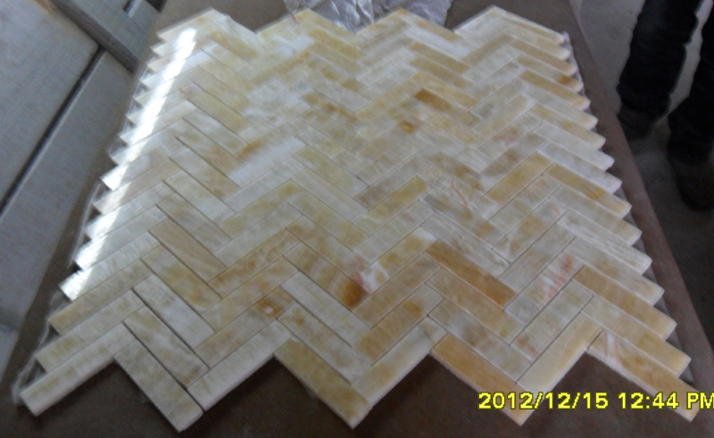 High Quality Yellow Herringbone Mosaic Honey Onyx Marble Bathroom