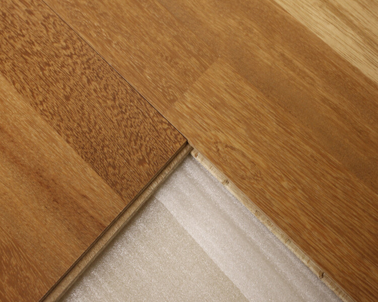 Natural Colour Engineered Oak Three Layer Flooring