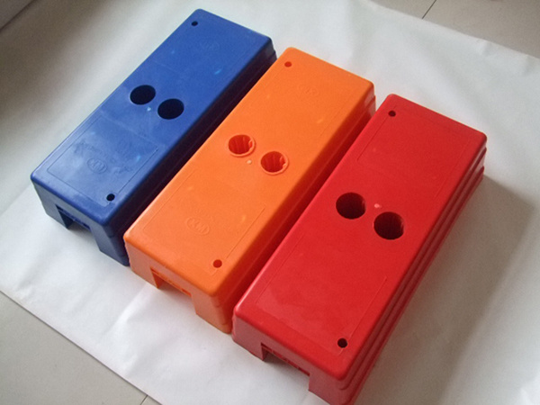 Injection/Blow Molded Temporary Fence Block Plastic, Filled with Concrete