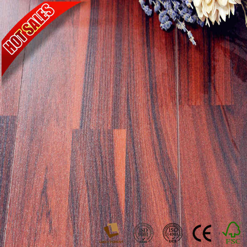 Tile Effect Laminate Flooring in Bethroom