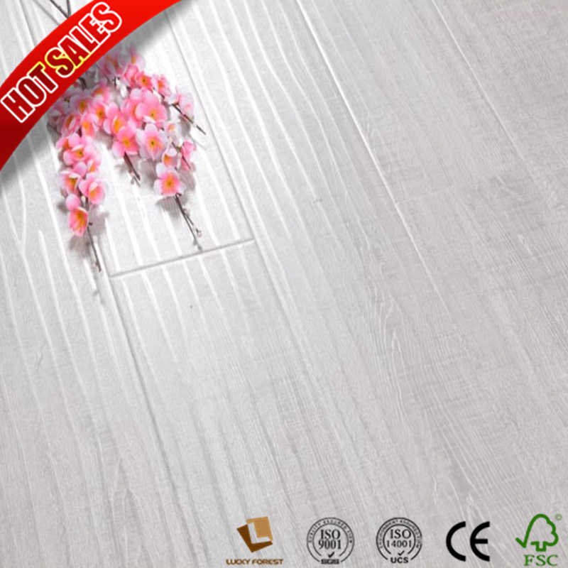 New Master Designs Oak Beech Laminate Flooring En 13329