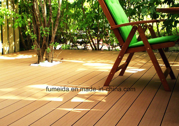 Capped Outdoor Flooring Composite