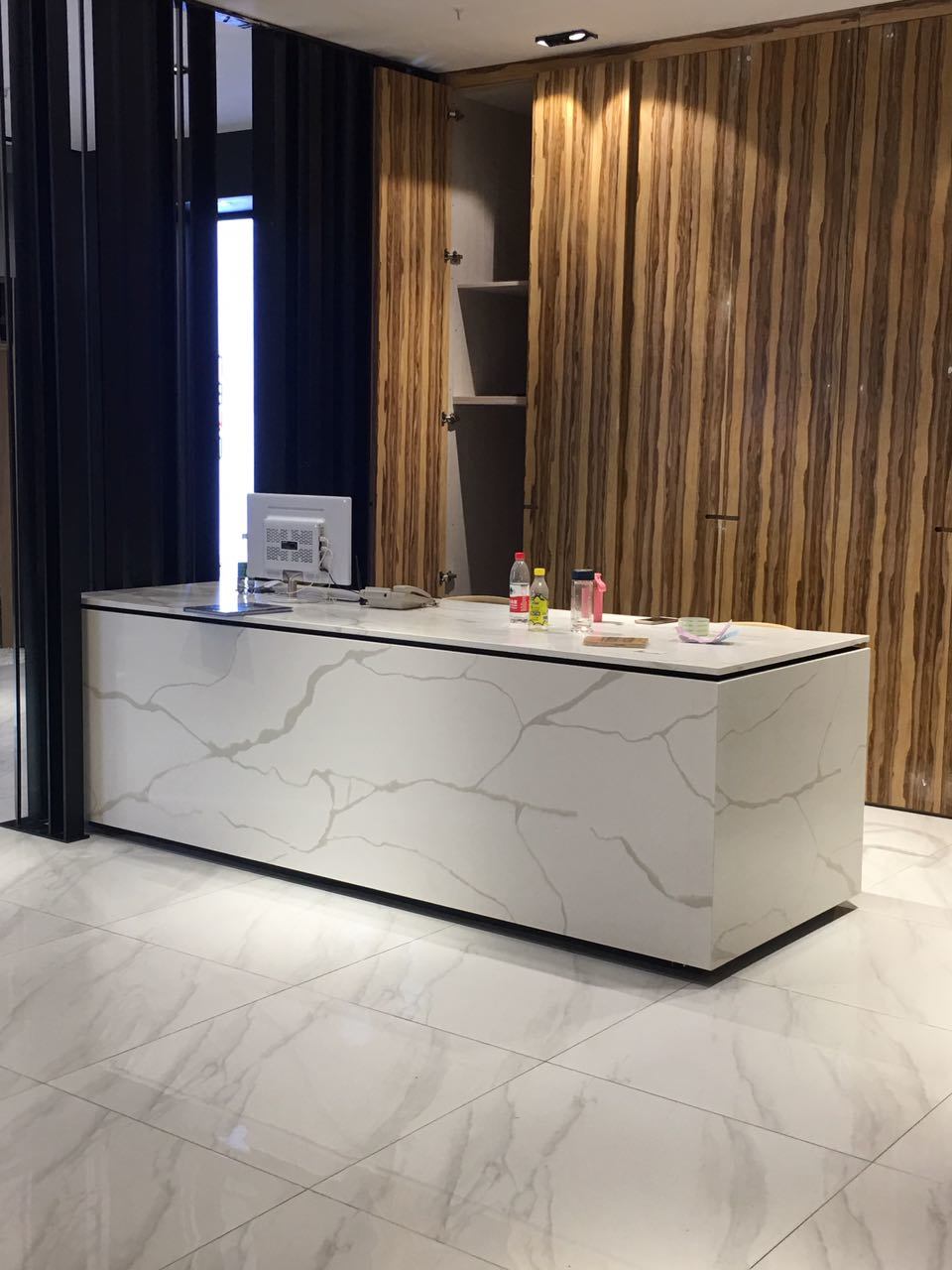 Marble Looking Quartz Countertop