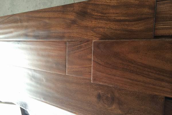 Hand Scraped Acacia Walnut Hardwood Floors