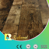 Commercial E1 HDF AC4 Embossed Water Resistant V-Grooved Laminate Floor