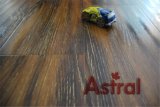 Handscraped Grain Laminate Flooring  (9105B)