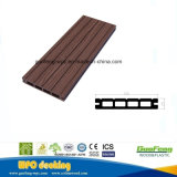 2017 Popular Style Outdoor WPC Floor Wood Plastic Composite Decking